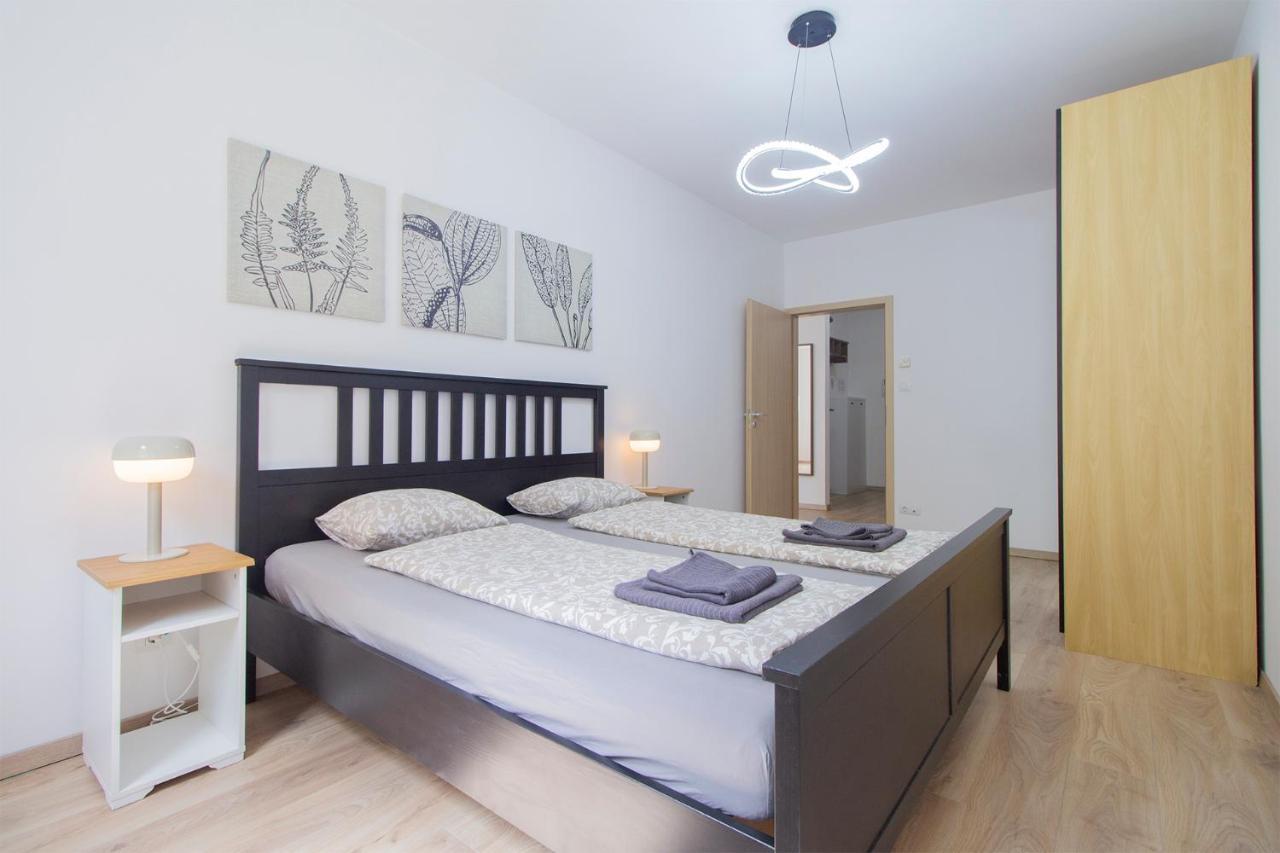 Spring House With Free Private Parking Apartment บูดาเปสต์ ภายนอก รูปภาพ
